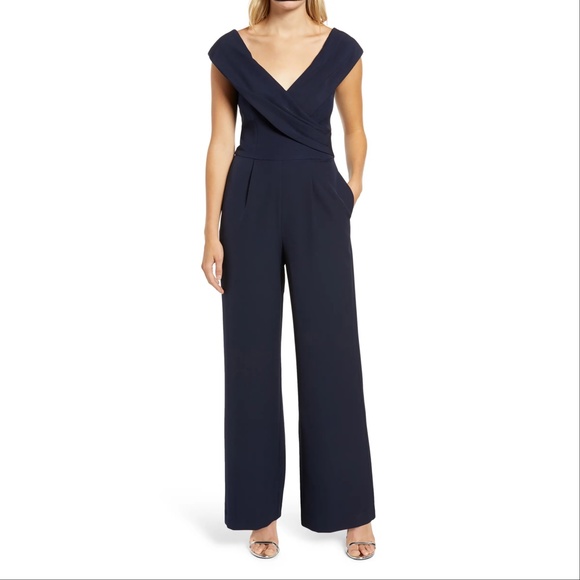 Vince Camuto Dresses & Skirts - Vince Camuto Elevated V-Neck Wide Leg Jumpsuit